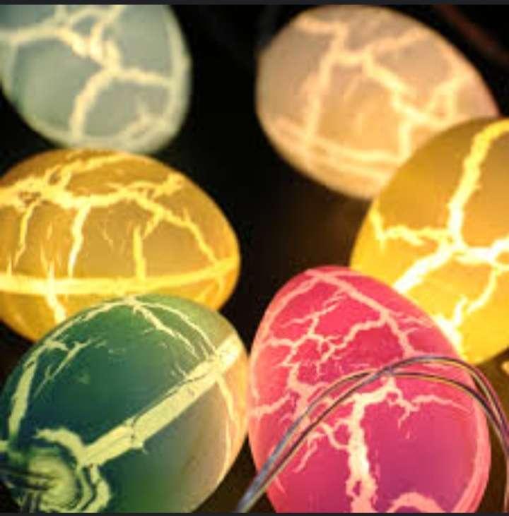 Oval shape cracker light